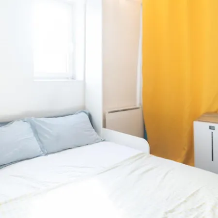Colored Appt Close To Montmartre Apartamento *